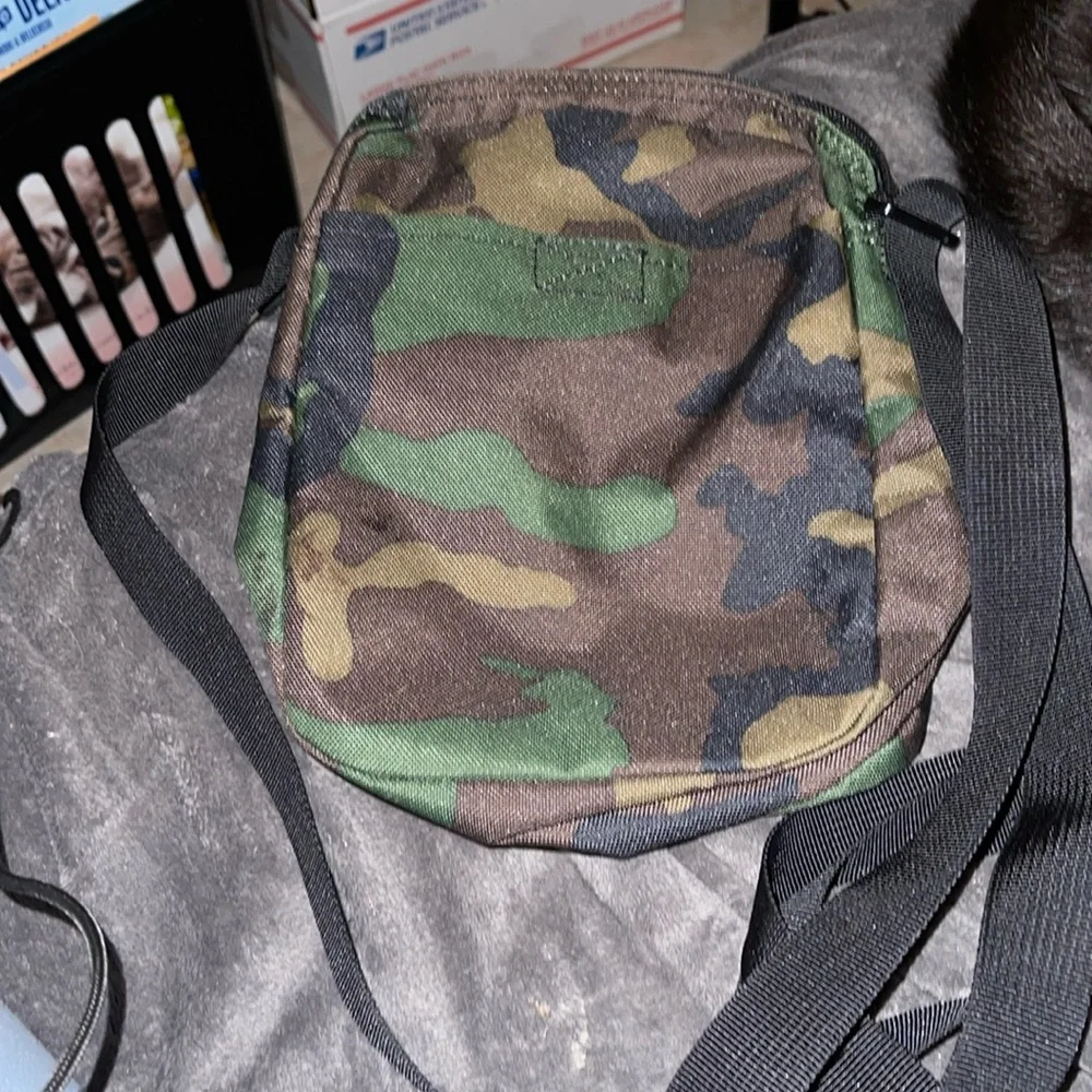 Nike SB Camo Crossbody Bag - Green Brown Black